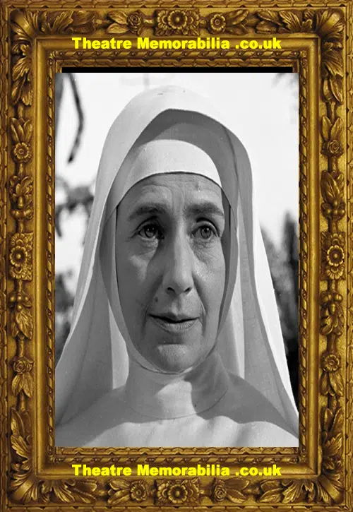 Dame Peggy Ashcroft autograph signed card - image 2