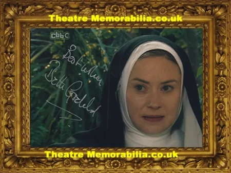  Beth Goddard Autograph Signed Picture - Sara Jane Adventures Theatre Memorabilia - Theatre Programmes