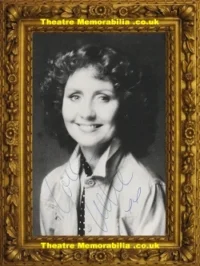 LuLu Autograph Signed Picture – Pop Singer of Shout