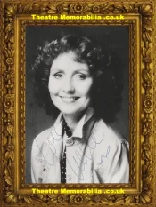 LuLu Autograph Signed Picture – Pop Singer of Shout