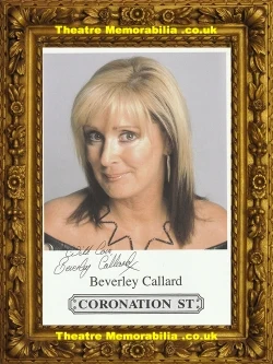  Beverley Callard Autograph Signed Picture – Coronation Street Corrie - Theatre Memorabilia - Theatre Programmes Theatre Memorabilia - Theatre Programmes