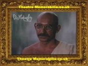  Ben Kingsley Autograph Signed Picture Gandhi - Theatre Memorabilia - Theatre Programmes Theatre Memorabilia - Theatre Programmes