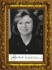  Julie Walters Autograph Signed Picture – British Actress - Theatre Memorabilia - Theatre Programmes Theatre Memorabilia - Theatre Programmes