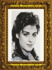 Rebecca Ryan Debbie Shameless Autograph Signed Picture
