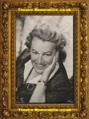 Gracie Fields Autograph Signed Picture Singer Actress Comedian