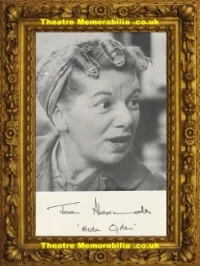 Hilda Ogden Jean Alexander Autograph Signed Picture – TV Coronation Street