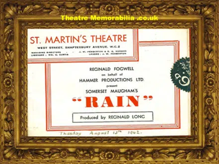 London St Martin Theatre – Rain – 1942