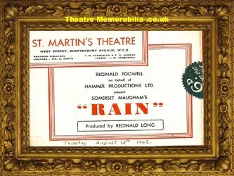 London St Martin Theatre - Rain - 1942