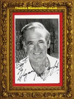 Rod Taylor Autograph – Hitchcock – The Birds