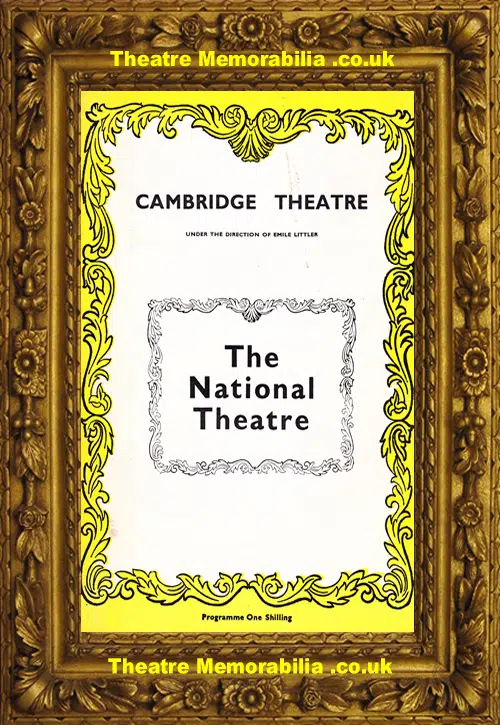 London Cambridge Theatre - Cyrano - 1970 - Edward Woodward