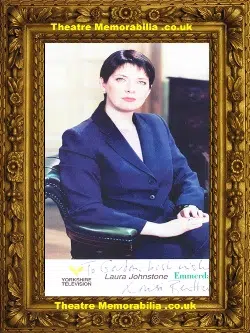 Louise Beattie Autograph Signed Picture – Emmerdale