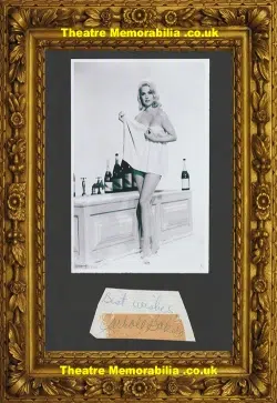 Carroll Bakes Autograph Signed – American Actress