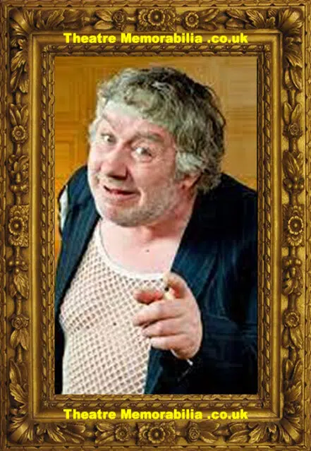 Gregor Fisher Autograph Signed Doodle Drawing Rab C Nesbitt