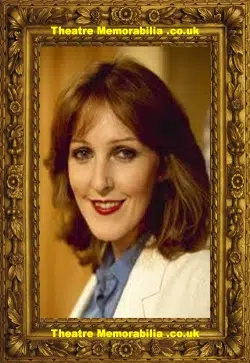 Patricia Hodge Autograph Signed Note Letter